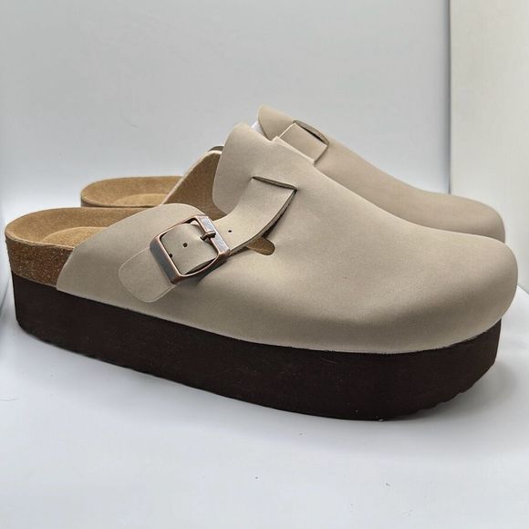 CUSHIONAIRE Women's Cork Footbed Platform Clog 10 SAND - Picture 1 of 8